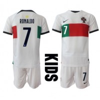 Fotbalové Dres Portugalsko Cristiano Ronaldo #7 Dětské Venkovní MS 2022 Krátký Rukáv (+ trenýrky)